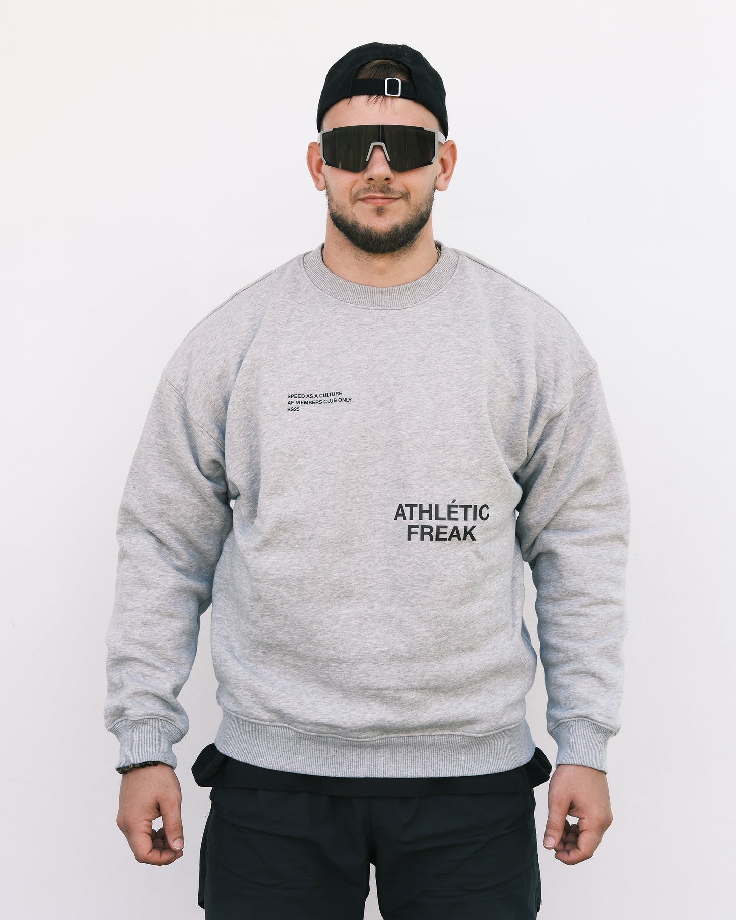 MEMBERS CLUB SWEATSHIRT - GREY